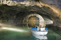 SEEGROTTE, BADEN A ZÁMOK LAXENBURG