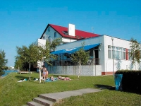 Hotel*** na Slnečných jazerách - Senec